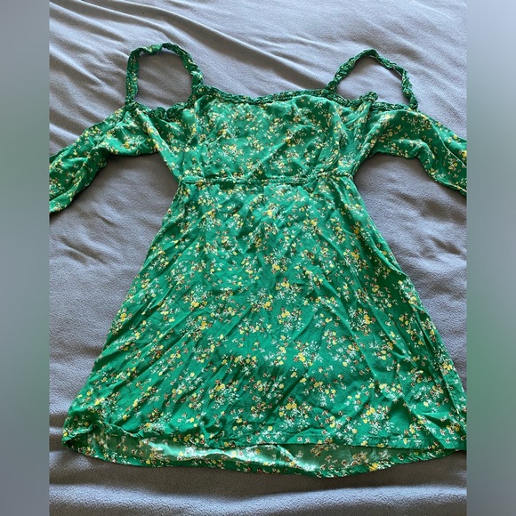 Faithfull the Brand Dresses & Skirts - Floral Green summer dress